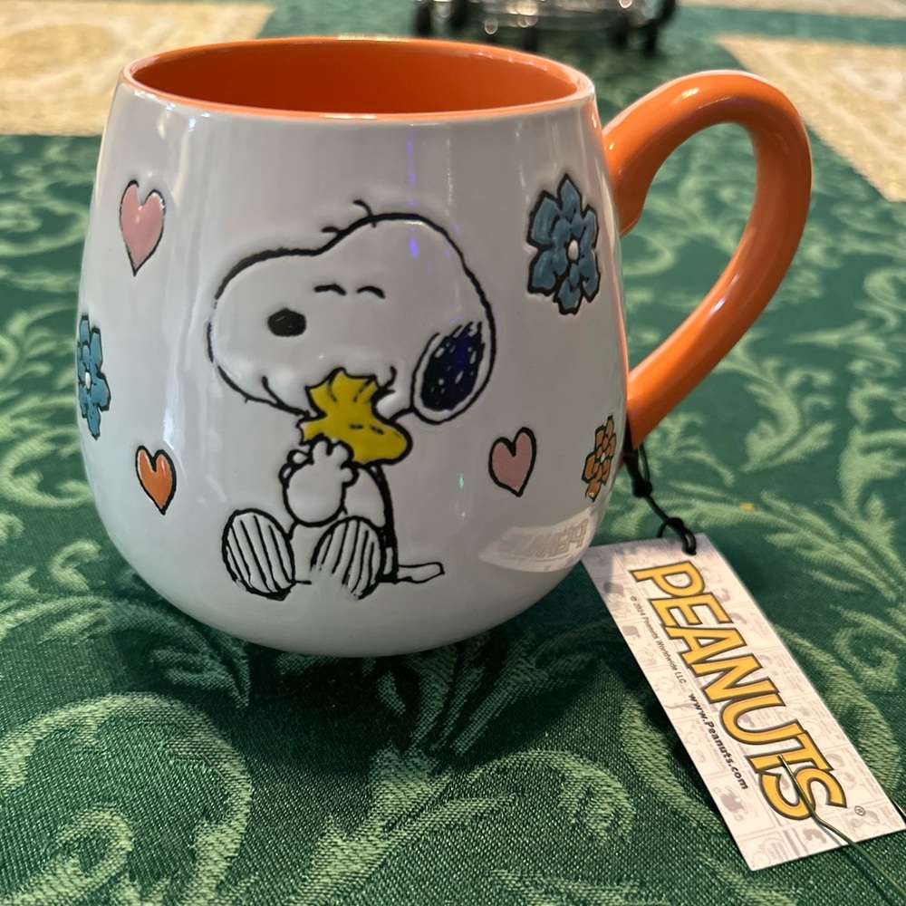☕️🌸 20 oz Peanuts Stoneware Mug, NWT